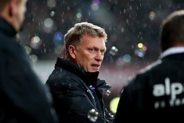 LONDON, ENGLAND - MARCH 22:  David Moyes the Manchester United manager looks on during the Barclays Premier League match between West Ham United and Manchester United at Boleyn Ground on March 22, 2014 in London, England.  (Photo by Julian Finney/Getty Images)