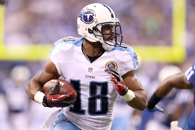 INDIANAPOLIS, IN - DECEMBER 09:  Kenny Britt #18 of the the Tennessee Titans runs with the ball during the NFL game against the Indianapolis Colts at Lucas Oil Stadium on December 9, 2012 in Indianapolis, Indiana.  (Photo by Andy Lyons/Getty Images)