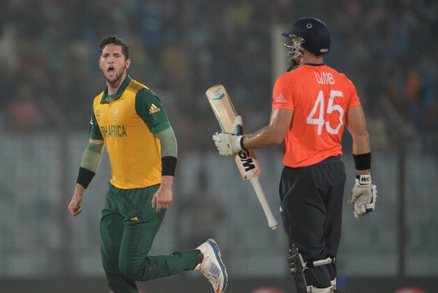 CHITTAGONG, BANGLADESH - MARCH 29:  Wayne Parnell of South Africa celebrates dismissing Michael Lumb of England during the ICC World Twenty20 Bangladesh 2014 Group 1 match between England and South Africa at Zahur Ahmed Chowdhury Stadium on March 29, 2014 in Chittagong, Bangladesh.  (Photo by Gareth Copley/Getty Images)