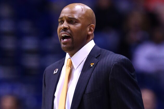 INDIANAPOLIS, IN - MARCH 28:  head coach Cuonzo Martin of the Tennessee Volunteers shouts to his team in the first half against the Michigan Wolverines during the regional semifinal of the 2014 NCAA Men's Basketball Tournament at Lucas Oil Stadium on March 28, 2014 in Indianapolis, Indiana.  (Photo by Andy Lyons/Getty Images)