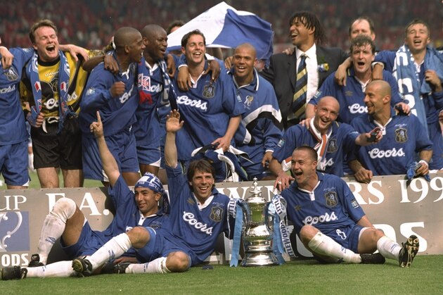 17 May 1997:  Chelsea celebrate their win over Middlesbrough in the FA Cup Final at Wembley Stadium in London, England. Chelsea won 2-0. \ Mandatory Credit: Ben Radford /Allsport