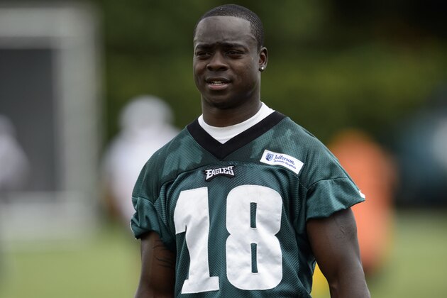 Philadelphia Eagles' Jeremy Maclin arrives at NFL football training camp in Philadelphia, Thursday, July 25, 2013. (AP Photo/Matt Rourke)