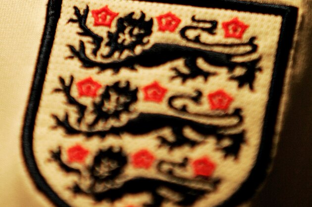 MANCHESTER, UNITED KINGDOM - FEBRUARY 05: The Three Lion Crest on the New England Shirt during a Kit Launch at the Royal Exchange Theatre on Febuary 5, 2007 in Manchester, England.  (Photo by Laurence Griffiths/Getty Images)