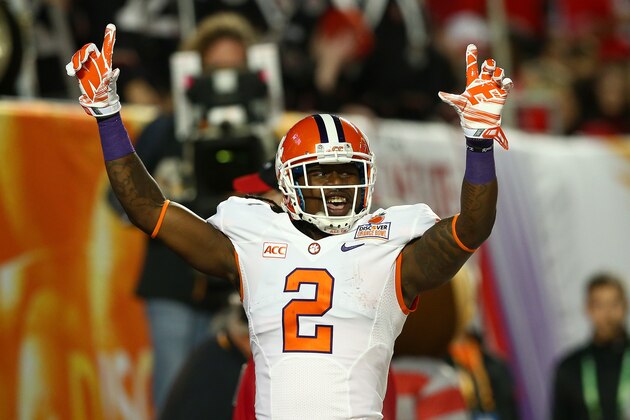 MIAMI GARDENS, FL - JANUARY 03:  Sammy Watkins #2 of the Clemson Tigers celebrates a touchdown in the first quarter against the Ohio State Buckeyes during the Discover Orange Bowl at Sun Life Stadium on January 3, 2014 in Miami Gardens, Florida.  (Photo by Streeter Lecka/Getty Images)