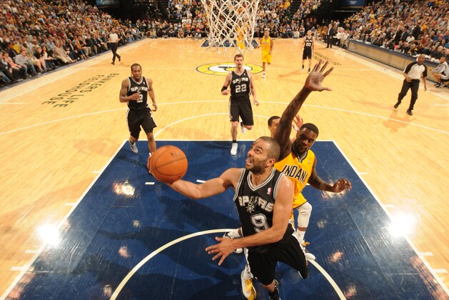 INDIANAPOLIS - MARCH 31: Tony Parker #9 of the San Antonio Spurs shoots against the Indiana Pacers at Bankers Life Fieldhouse on March 31, 2014 in Indianapolis, Indiana.  NOTE TO USER: User expressly acknowledges and agrees that, by downloading and or using this Photograph, user is consenting to the terms and condition of the Getty Images License Agreement. Mandatory Copyright Notice: 2014 NBAE  (Photo by Ron Hoskins/NBAE via Getty Images)