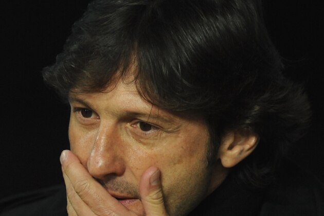 MILAN, ITALY - FEBRUARY 12:  AC Milan head coach Nascimento de Araujo Leonardo looks on prior to the Serie A match between AC Milan and Udinese Calcio at Stadio Giuseppe Meazza on February 12, 2010 in Milan, Italy.  (Photo by Valerio Pennicino/Getty Images)