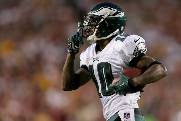LANDOVER, MD - SEPTEMBER 09:  Wide receiver DeSean Jackson #10 of the Philadelphia Eagles celebrates he scores a 25-yard touchdown in the first quarter against the Washington Redskins at FedExField on September 9, 2013 in Landover, Maryland.  (Photo by Rob Carr/Getty Images)