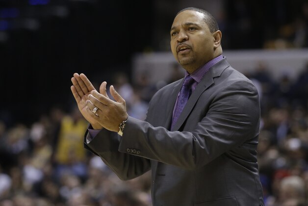 Golden State Warriors head coach Mark Jackson in action during the second half of an NBA basketball game against the Indiana Pacers  Tuesday, March 4, 2014, in Indianapolis. Golden State defeated Indiana 98-96. (AP Photo/Darron Cummings)
