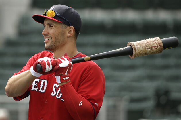 Boston Red Sox center fielder Grady Sizemore takes batting practice before an exhibition baseball game against the Atlanta Braves, Friday, March 7, 2014, in Fort, Myers, Fla. (AP Photo/Steven Senne)
