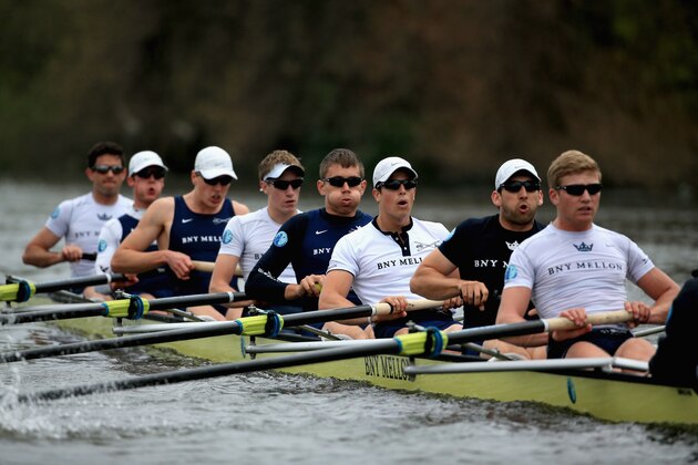 LONDON, ENGLAND - APRIL 03:  The Oxford crew during a training outing on The River Thames ahead of the BNY Mellon University Boat Race on April 3, 2014 in London, England.  (Photo by Richard Heathcote/Getty Images)