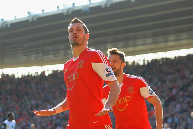 SOUTHAMPTON, ENGLAND - MARCH 15: Morgan Schneiderlin of Southampton celebrates scoring the opening goal with Jay Rodriguez of Southampton during the Barclays Premier League match between Southampton and Norwich City at St Mary's Stadium on March 15, 2014 in Southampton, England. (Photo by Christopher Lee/Getty Images) SOUTHAMPTON, ENGLAND - MARCH 15: Morgan Schneiderlin of Southampton celebrates scoring the opening goal with Jay Rodriguez of Southampton during the Barclays Premier League match between Southampton and Norwich City at St Mary's Stadium on March 15, 2014 in Southampton, England. (Photo by Christopher Lee/Getty Images)