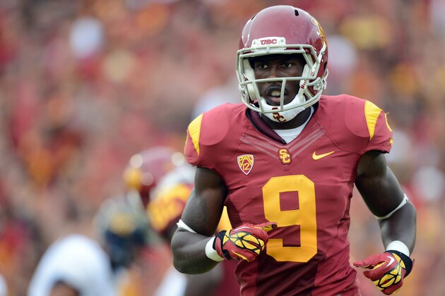 LOS ANGELES, CA - SEPTEMBER 22:  Marqise Lee #9 of the USC Trojans comes in motion during the game against the California Golden Bears at Los Angeles Memorial Coliseum on September 22, 2012 in Los Angeles, California.  (Photo by Harry How/Getty Images)