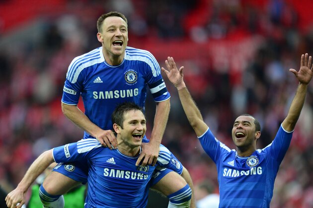 LONDON, ENGLAND - MAY 05: John Terry, Frank Lampard and Ashley Cole of Chelsea celebrate victory after the FA Cup with Budweiser Final match between Liverpool and Chelsea at Wembley Stadium on May 5, 2012 in London, England. (Photo by Shaun Botterill/Getty Images) LONDON, ENGLAND - MAY 05: John Terry, Frank Lampard and Ashley Cole of Chelsea celebrate victory after the FA Cup with Budweiser Final match between Liverpool and Chelsea at Wembley Stadium on May 5, 2012 in London, England. (Photo by Shaun Botterill/Getty Images)