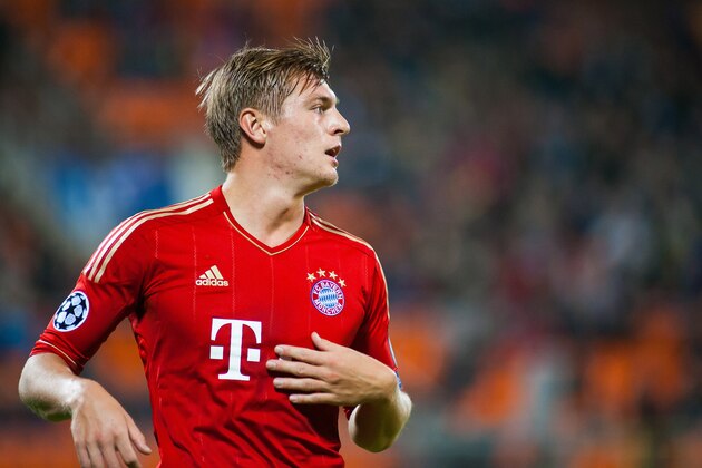 MINSK, BELARUS - OCTOBER 02:  Toni Kroos of FC Bayern Muenchen in action during the UEFA Champions League group stage match between FC Bayern Muenchen and FC BATE Borisov at the Dinamo Stadium on October 2, 2012 in Minsk, Belarus. (Photo by Maksim Malinouski/EuroFootball/Getty Images)
