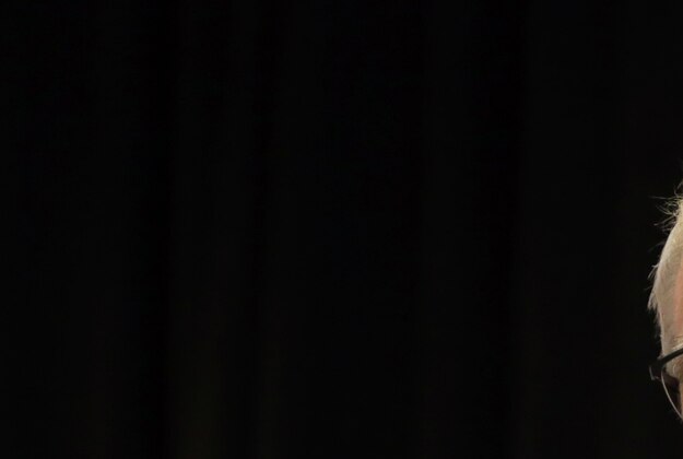 New York Knicks new team president Phil Jackson poses for photos during a news conference where he was introduced, at New York's Madison Square Garden, Tuesday, March 18, 2014. (AP Photo/Richard Drew)