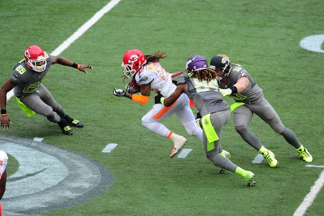 HONOLULU, HI - JANUARY 26: Dexter McCluster #22 of the Kansas City Chiefs and Team Rice returns a kick against Team Sanders during the 2014 Pro Bowl at Aloha Stadium on January 26, 2014 in Honolulu, Hawaii  (Photo by Scott Cunningham/Getty Images)