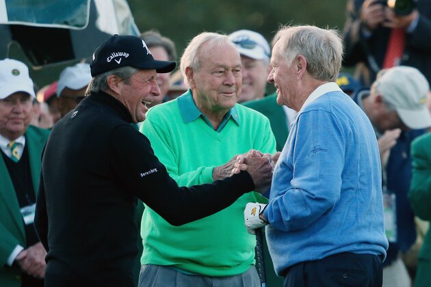 AUGUSTA, GA - APRIL 10:  Honorary starters Gary Player, Arnold Palmer and Jack Nicklaus greet each other on the first tee at the start of the first round of the 2014 Masters Tournament at Augusta National Golf Club on April 10, 2014 in Augusta, Georgia.  (Photo by Andrew Redington/Getty Images)