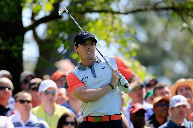 AUGUSTA, GA - APRIL 10:  Rory McIlroy of Northern Ireland watches his tee shot on the fourth hole during the first round of the 2014 Masters Tournament at Augusta National Golf Club on April 10, 2014 in Augusta, Georgia.  (Photo by Rob Carr/Getty Images)