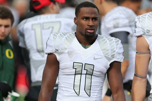 TUCSON, AZ - NOVEMBER 23:  Wide receiver Bralon Addison #11 of the Oregon Ducks on the sidelines during the college football game against the Arizona Wildcats at Arizona Stadium on November 23, 2013 in Tucson, Arizona. The Wildcats defeated the Ducks 42-16.  (Photo by Christian Petersen/Getty Images)