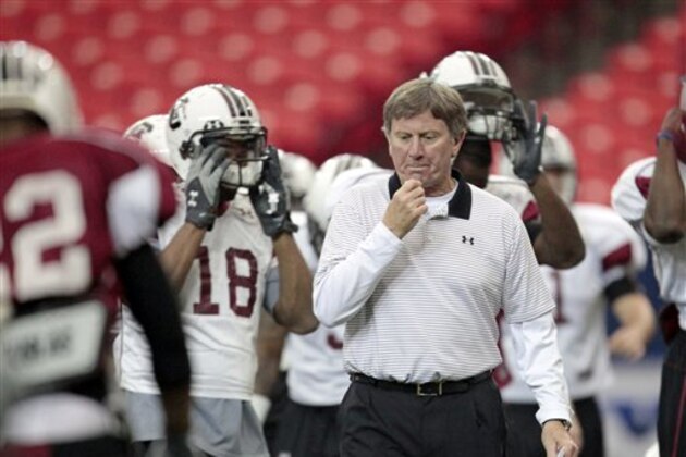 South Carolina head coach Steve Spurrier conducts practice for the upcoming Chick-fil-A Bowl NCAA college football game against Florida State Wednesday, Dec. 29, 2010 in Atlanta. Spurrier's first game against former longtime rival Florida State in almost a decade has sparked old memories. (AP Photo/David Goldman) South Carolina head coach Steve Spurrier conducts practice for the upcoming Chick-fil-A Bowl NCAA college football game against Florida State Wednesday, Dec. 29, 2010 in Atlanta. Spurrier's first game against former longtime rival Florida State in almost a decade has sparked old memories. (AP Photo/David Goldman)