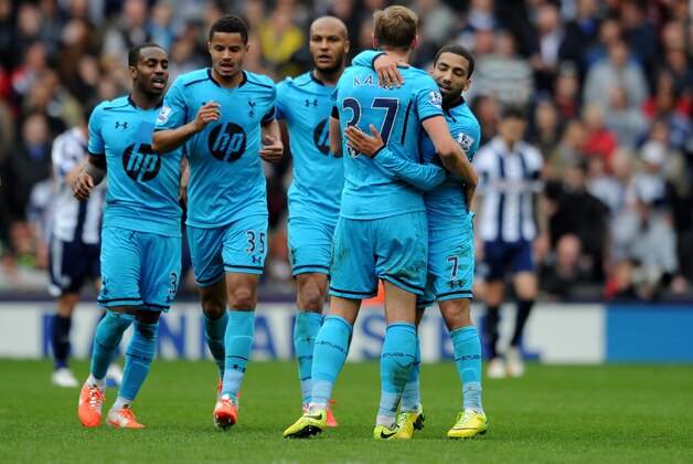 WEST BROMWICH, ENGLAND - APRIL 12:  Harry Kane #37 of Spurs is congratulated by teammates after scoring his team's second goal during the Barclays Premier League match between West Bromwich Albion and Tottenham Hotspur at The Hawthorns on April 12, 2014 in West Bromwich, England.  (Photo by Chris Brunskill/Getty Images)