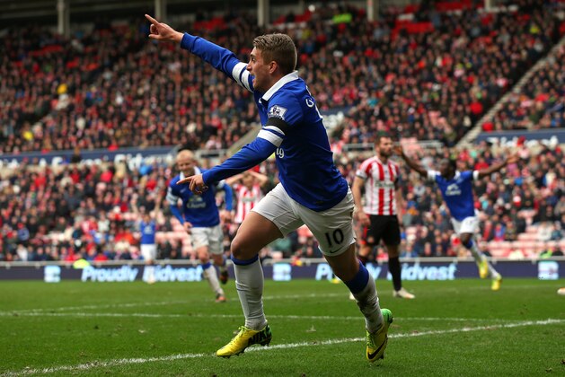 SUNDERLAND, ENGLAND - APRIL 12: Gerard Deulofeu of Everton celebrates after Wes Brown of Sunderland scores an own goal off his cross during the Barclays Premier League match between Sunderland and Everton at Stadium of Light on April 12, 2014 in Sunderland, England. (Photo by Alex Livesey/Getty Images) SUNDERLAND, ENGLAND - APRIL 12: Gerard Deulofeu of Everton celebrates after Wes Brown of Sunderland scores an own goal off his cross during the Barclays Premier League match between Sunderland and Everton at Stadium of Light on April 12, 2014 in Sunderland, England. (Photo by Alex Livesey/Getty Images)