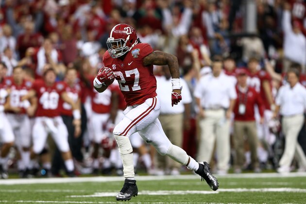 NEW ORLEANS, LA - JANUARY 02: Derrick Henry #27 of the Alabama Crimson Tide runs for a 61 yard touchdown against the Oklahoma Sooners during the Allstate Sugar Bowl at the Mercedes-Benz Superdome on January 2, 2014 in New Orleans, Louisiana. (Photo by Streeter Lecka/Getty Images) NEW ORLEANS, LA - JANUARY 02: Derrick Henry #27 of the Alabama Crimson Tide runs for a 61 yard touchdown against the Oklahoma Sooners during the Allstate Sugar Bowl at the Mercedes-Benz Superdome on January 2, 2014 in New Orleans, Louisiana. (Photo by Streeter Lecka/Getty Images)