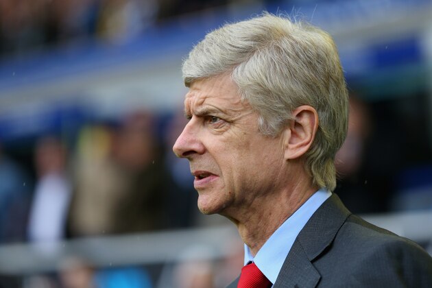 LIVERPOOL, ENGLAND - APRIL 06: Arsenal Manager Arsene Wenger looks on prior to the Barclays Premier League match between Everton and Arsenal at Goodison Park on April 6, 2014 in Liverpool, England. (Photo by Alex Livesey/Getty Images) LIVERPOOL, ENGLAND - APRIL 06: Arsenal Manager Arsene Wenger looks on prior to the Barclays Premier League match between Everton and Arsenal at Goodison Park on April 6, 2014 in Liverpool, England. (Photo by Alex Livesey/Getty Images)