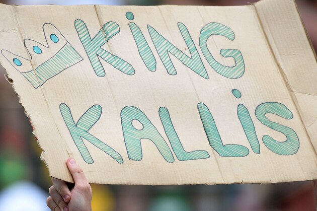 DURBAN, SOUTH AFRICA - DECEMBER 26:  Fans support Jacques Kallis during day 1 of the 2nd Test match between South Africa and India at Sahara Stadium Kingsmead on December 26, 2013 in Durban, South Africa. (Photo by Duif du Toit/Gallo Images/Getty Images)