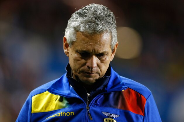 HOUSTON, TX - NOVEMBER 19: Reinaldo Rueda, manager of the Ecuador national team, against Honduras during an international friendly match at BBVA Compass Stadium on November 19, 2013 in Houston, Texas. (Photo by Kevin C. Cox/Getty Images) HOUSTON, TX - NOVEMBER 19: Reinaldo Rueda, manager of the Ecuador national team, against Honduras during an international friendly match at BBVA Compass Stadium on November 19, 2013 in Houston, Texas. (Photo by Kevin C. Cox/Getty Images)