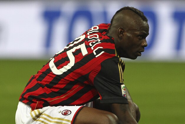MILAN, ITALY - APRIL 13: Mario Balotelli of AC Milan shows his dejection during the Serie A match between AC Milan and Calcio Catania at San Siro Stadium on April 13, 2014 in Milan, Italy. (Photo by Marco Luzzani/Getty Images) MILAN, ITALY - APRIL 13: Mario Balotelli of AC Milan shows his dejection during the Serie A match between AC Milan and Calcio Catania at San Siro Stadium on April 13, 2014 in Milan, Italy. (Photo by Marco Luzzani/Getty Images)