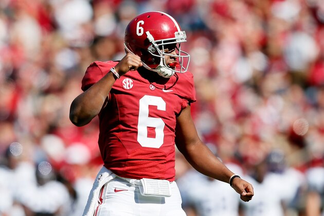 TUSCALOOSA, AL - NOVEMBER 17:  Blake Sims #6 of the Alabama Crimson Tide reacts after Eddie Lacy #42 scores a touchdown against the Western Carolina Catamounts at Bryant-Denny Stadium on November 17, 2012 in Tuscaloosa, Alabama.  (Photo by Kevin C. Cox/Getty Images)