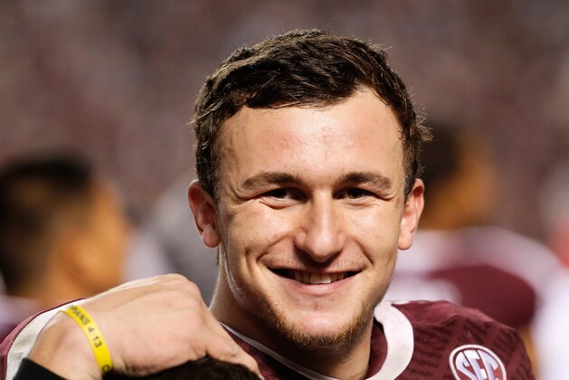 COLLEGE STATION, TX - NOVEMBER 09: Johnny Manziel #2 of the Texas A&M Aggies waits near the bench late in the fourth quarter during the game against the Mississippi State Bulldogs at Kyle Field on November 9, 2013 in College Station, Texas. (Photo by Scott Halleran/Getty Images) COLLEGE STATION, TX - NOVEMBER 09: Johnny Manziel #2 of the Texas A&M Aggies waits near the bench late in the fourth quarter during the game against the Mississippi State Bulldogs at Kyle Field on November 9, 2013 in College Station, Texas. (Photo by Scott Halleran/Getty Images)