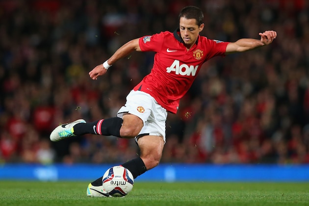 MANCHESTER, ENGLAND - SEPTEMBER 25:  Javier Hernandez of Manchester United in action during the Capital One Cup Third Round match betwen Manchester United and Liverpool at Old Trafford on September 25, 2013 in Manchester, England.  (Photo by Julian Finney/Getty Images)