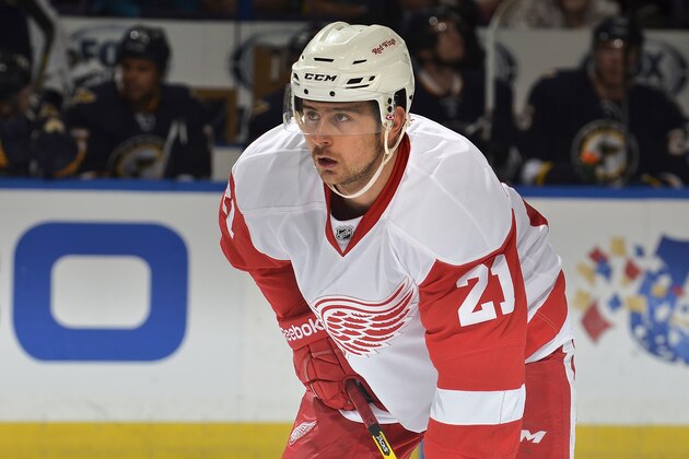 ST. LOUIS, MO - APRIL 13: Tomas Tatar #21 of the Detroit Red Wings waits for a face off against the St. Louis Blues during an NHL game on April 13, 2014 at Scottrade Center in St. Louis, Missouri. (Photo by Mark Buckner/NHLI via Getty Images) ST. LOUIS, MO - APRIL 13: Tomas Tatar #21 of the Detroit Red Wings waits for a face off against the St. Louis Blues during an NHL game on April 13, 2014 at Scottrade Center in St. Louis, Missouri. (Photo by Mark Buckner/NHLI via Getty Images)
