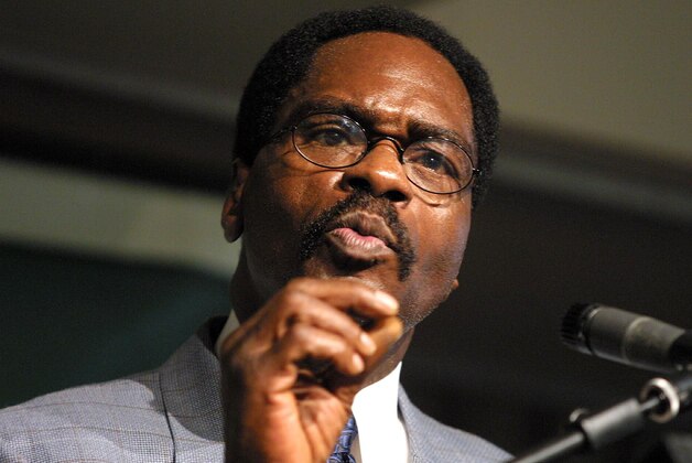 AUCKLAND, NEW ZEALAND - SEPTEMBER 21:  Former American boxer and justice campaigner Rubin 'Hurricane' Carter speaks at a luncheon today. Carter is in New Zealand as a guest of Joe Karam who is seeking David Bains release from prison.  (Photo by Michael Bradley/Getty Images)