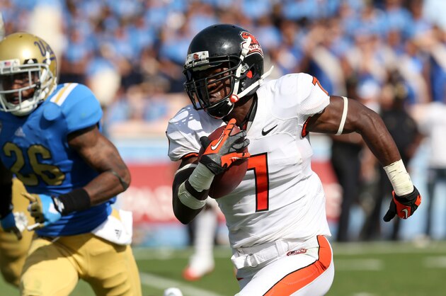 PASADENA, CA - SEPTEMBER 22:  Wide receiver Brandin Cooks #7 of the Oregon State Beavers carries the ball to one on a 46 yard pass play in the fourth quarter against the UCLA Bruins at the Rose Bowl on September 22, 2012 in Pasadena, California.  Oregon State won 27-20.  (Photo by Stephen Dunn/Getty Images)