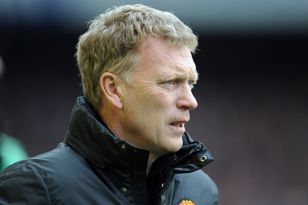 Manchester United's manager David Moyes looks on during their English Premier League soccer match against Everton at Goodison Park in Liverpool, England, Sunday April 20, 2014. (AP Photo/Clint Hughes)