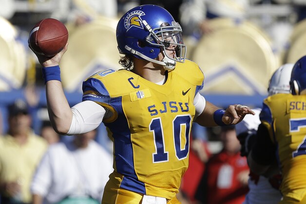 San Jose State quarterback David Fales (10) throws a pass against Fresno State during the first half of an NCAA college football game on Friday, Nov. 29, 2013, in San Jose, Calif. (AP Photo/Tony Avelar)