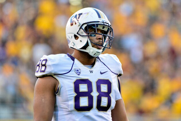 Oct 19, 2013; Tempe, AZ, USA; Washington Huskies tight end Austin Seferian-Jenkins (88) looks on during the second half against the Arizona State Sun Devils at Sun Devil Stadium. Mandatory Credit: Matt Kartozian-USA TODAY Sports Oct 19, 2013; Tempe, AZ, USA; Washington Huskies tight end Austin Seferian-Jenkins (88) looks on during the second half against the Arizona State Sun Devils at Sun Devil Stadium. Mandatory Credit: Matt Kartozian-USA TODAY Sports