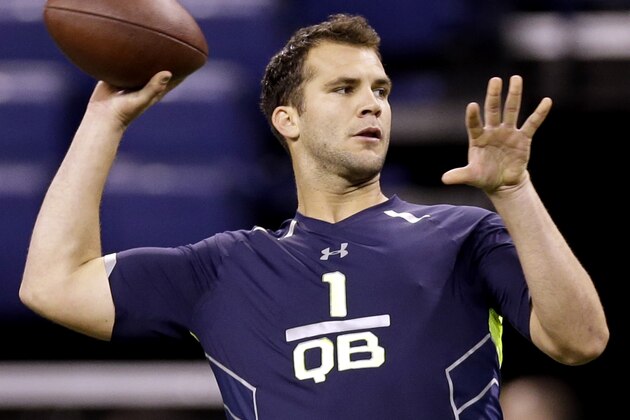 Central Florida quarterback Blake Bortles runs a drill at the NFL football scouting combine in Indianapolis, Sunday, Feb. 23, 2014. (AP Photo/Nam Y. Huh)