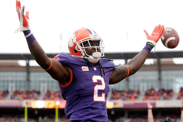 CLEMSON, SC - NOVEMBER 23: Sammy Watkins #2 of the Clemson Tigers celebrates after scoring a touchdown during the game against the Citadel Bulldogs at Memorial Stadium on November 23, 2013 in Clemson, South Carolina. (Photo by Tyler Smith/Getty Images) CLEMSON, SC - NOVEMBER 23: Sammy Watkins #2 of the Clemson Tigers celebrates after scoring a touchdown during the game against the Citadel Bulldogs at Memorial Stadium on November 23, 2013 in Clemson, South Carolina. (Photo by Tyler Smith/Getty Images)