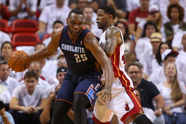 Charlotte Bobcats' Al Jefferson (25) stands on the court during the second half in Game 2 of an opening-round NBA basketball playoff series, against the Miami Heat Wednesday, April 23, 2014, in Miami. The Heat defeated the Bobcats 101-97. (AP Photo/Lynne Sladky)