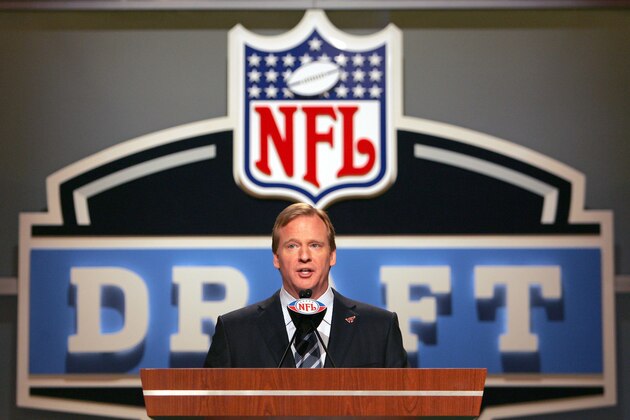 NFL Commissioner Roger Goodell during the NFL draft at Radio City Music Hall in New York, NY on Saturday, April 28, 2007. (Photo by Richard Schultz/NFLPhotoLibrary)