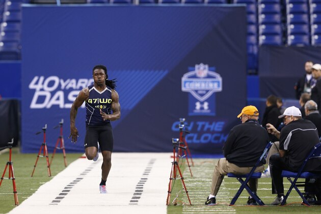 INDIANAPOLIS, IN - FEBRUARY 23: Former Clemson wide receiver Sammy Watkins runs the 40-yard dash during the 2014 NFL Combine at Lucas Oil Stadium on February 23, 2014 in Indianapolis, Indiana. (Photo by Joe Robbins/Getty Images)