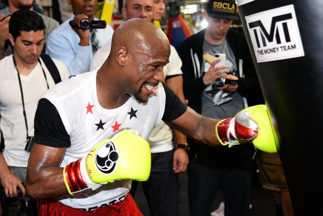 LAS VEGAS, NV - APRIL 22:  Boxer Floyd Mayweather Jr. works out at the Mayweather Boxing Club on April 22, 2014 in Las Vegas, Nevada. Mayweather will face Marcos Maidana in a 12-round world championship unification bout in Las Vegas on May 3.  (Photo by Ethan Miller/Getty Images)