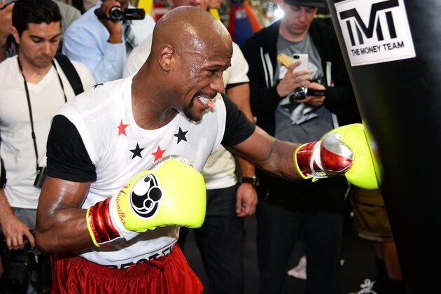 LAS VEGAS, NV - APRIL 22:  Boxer Floyd Mayweather Jr. works out at the Mayweather Boxing Club on April 22, 2014 in Las Vegas, Nevada. Mayweather will face Marcos Maidana in a 12-round world championship unification bout in Las Vegas on May 3.  (Photo by Ethan Miller/Getty Images)