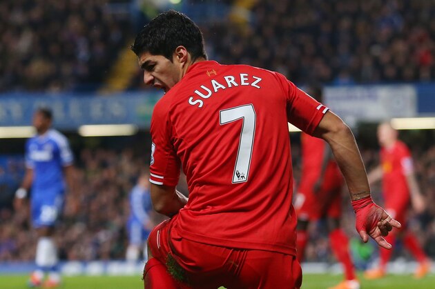 LONDON, ENGLAND - DECEMBER 29:  Luis Suarez of Liverpool reacts during the Barclays Premier League match between Chelsea and Liverpool at Stamford Bridge on December 29, 2013 in London, England.  (Photo by Julian Finney/Getty Images)
