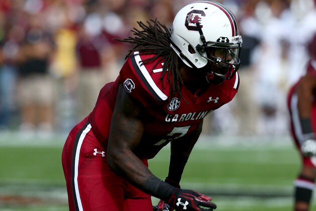 COLUMBIA, SC - NOVEMBER 02:  Jadeveon Clowney #7 of the South Carolina Gamecocks during their game at Williams-Brice Stadium on November 2, 2013 in Columbia, South Carolina.  (Photo by Streeter Lecka/Getty Images)