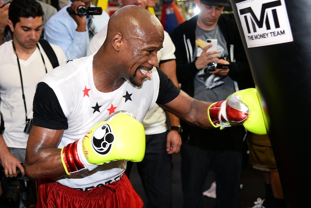LAS VEGAS, NV - APRIL 22: Boxer Floyd Mayweather Jr. works out at the Mayweather Boxing Club on April 22, 2014 in Las Vegas, Nevada. Mayweather will face Marcos Maidana in a 12-round world championship unification bout in Las Vegas on May 3. (Photo by Ethan Miller/Getty Images) LAS VEGAS, NV - APRIL 22: Boxer Floyd Mayweather Jr. works out at the Mayweather Boxing Club on April 22, 2014 in Las Vegas, Nevada. Mayweather will face Marcos Maidana in a 12-round world championship unification bout in Las Vegas on May 3. (Photo by Ethan Miller/Getty Images)